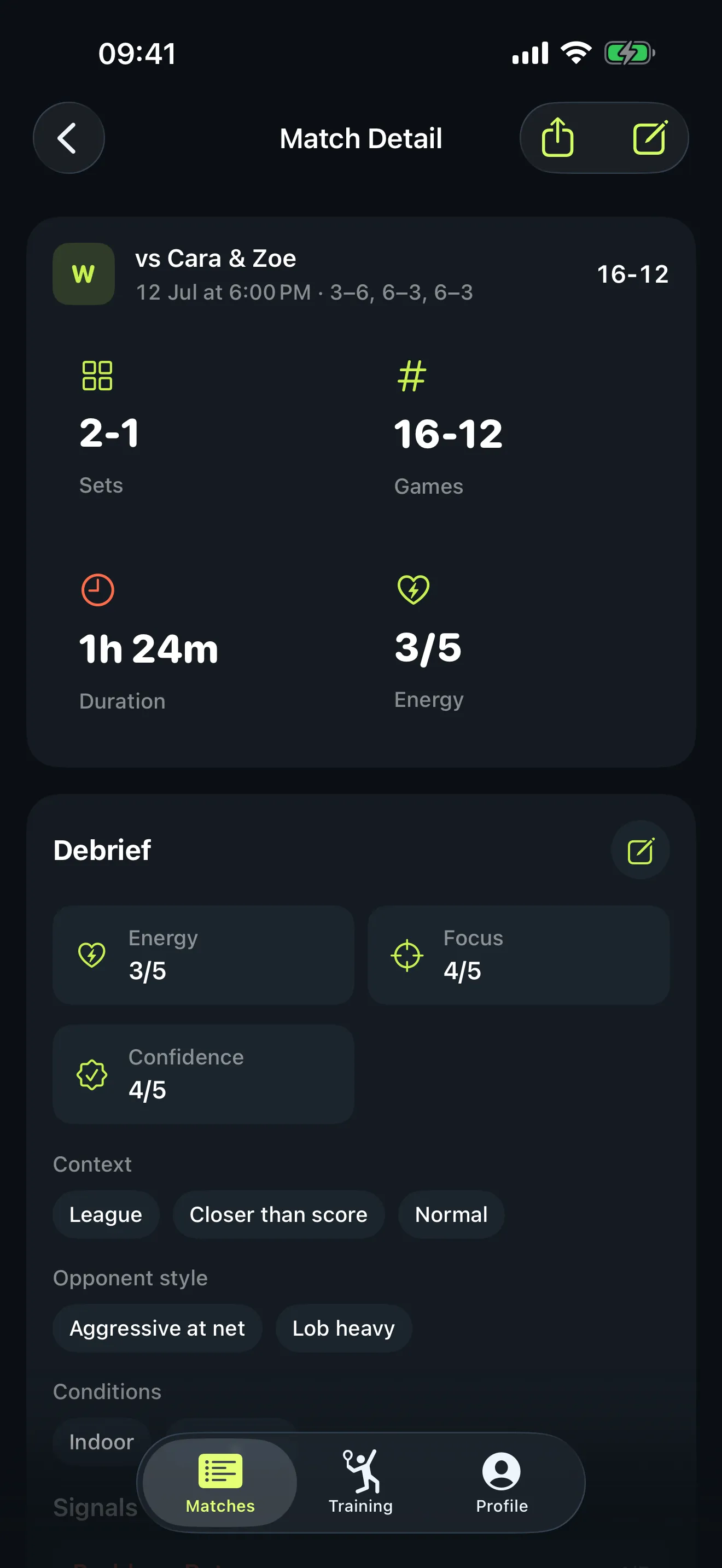 Start Padel match detail screen showing sets, games, duration and energy for a completed match, with a debrief panel rating energy, effort, focus, confidence and composure.