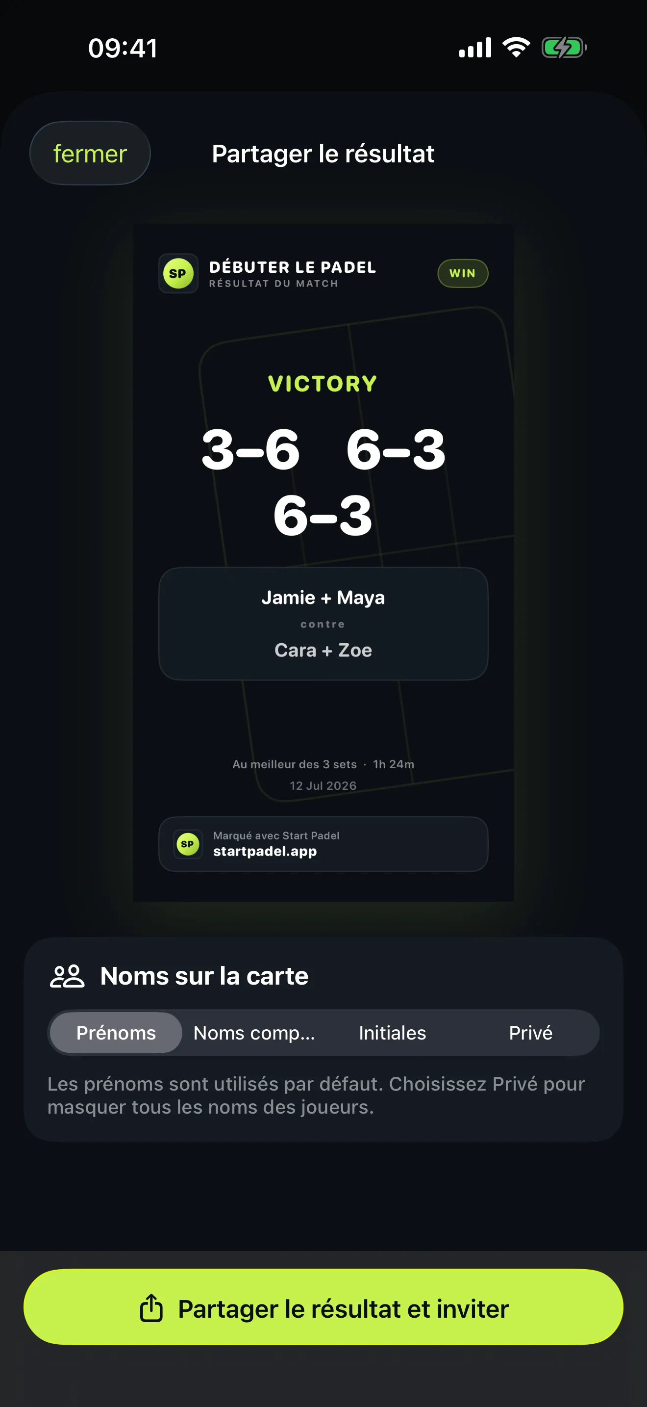 Écran de partage de Start Padel avec une carte de résultat verticale affichant les sets et les deux paires, au-dessus des réglages permettant d’afficher les prénoms, les noms complets, les initiales ou aucun nom.